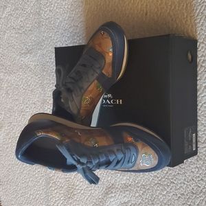 Like New Coach Rebecca II SIG C Khaki/Blue with Floral Print Sneakers. Size 7.5